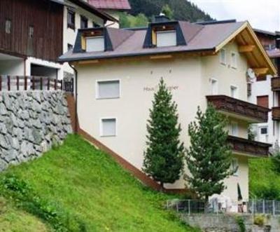 фото отеля Ferienhaus Kappl