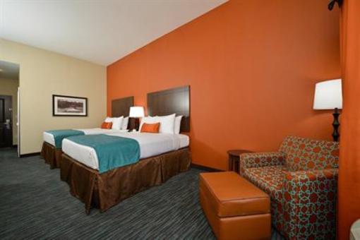фото отеля BEST WESTERN PLUS Longhorn Inn & Suites