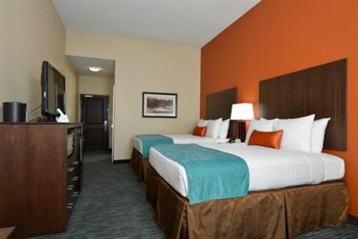 фото отеля BEST WESTERN PLUS Longhorn Inn & Suites