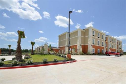 фото отеля BEST WESTERN PLUS Longhorn Inn & Suites
