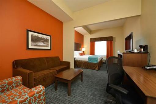 фото отеля BEST WESTERN PLUS Longhorn Inn & Suites