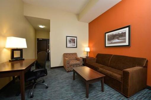 фото отеля BEST WESTERN PLUS Longhorn Inn & Suites