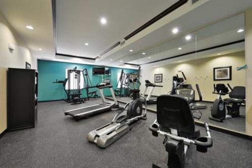 фото отеля BEST WESTERN PLUS Longhorn Inn & Suites