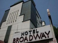 Hotel Yogi Broadway