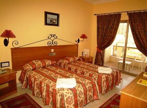 фото отеля Alexandra Hotel St Julians