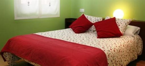 фото отеля Apartamentos El Regueirin 2