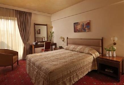 фото отеля Savoy Hotel Piraeus