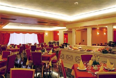 фото отеля Savoy Hotel Piraeus