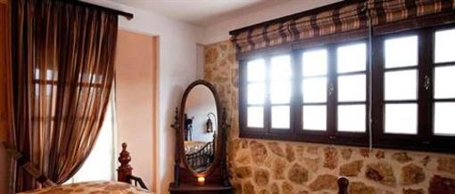 фото отеля Aiolides Hotel Central Zagori