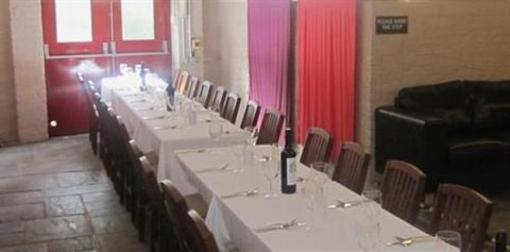фото отеля The Red Lion Hotel Betchworth