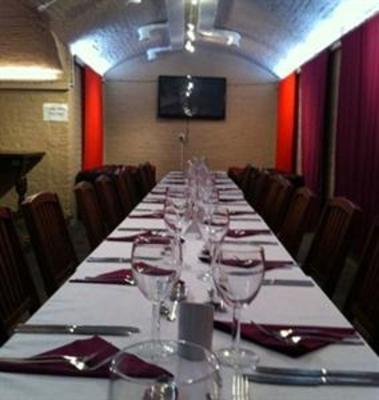фото отеля The Red Lion Hotel Betchworth