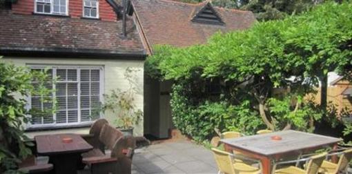 фото отеля The Red Lion Hotel Betchworth