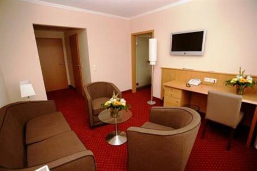 фото отеля Hotel Kaiserhof Kelbra