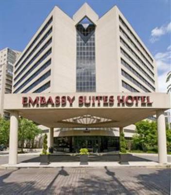 фото отеля Embassy Suites Hotel Crystal City-National Airport