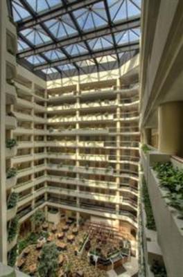 фото отеля Embassy Suites Hotel Crystal City-National Airport