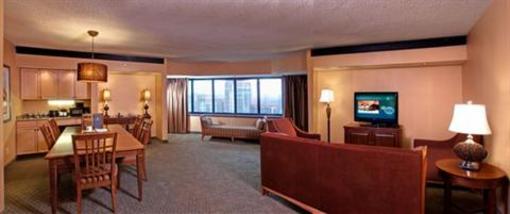 фото отеля Embassy Suites Hotel Crystal City-National Airport