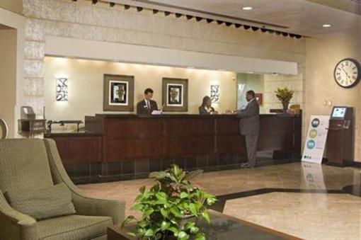 фото отеля Embassy Suites Hotel Crystal City-National Airport