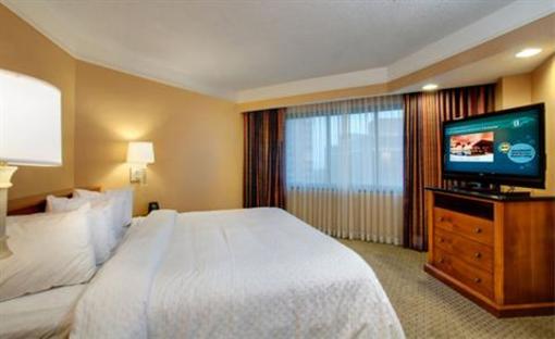 фото отеля Embassy Suites Hotel Crystal City-National Airport