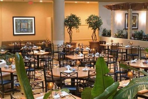 фото отеля Embassy Suites Hotel Crystal City-National Airport