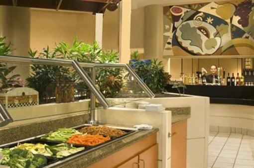 фото отеля Embassy Suites Hotel Crystal City-National Airport