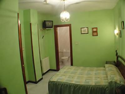 фото отеля Hostal Ariz