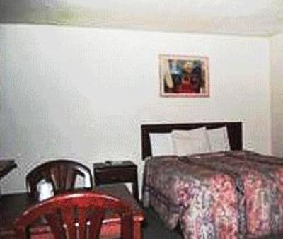 фото отеля Plaza Motel Medford