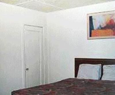 фото отеля Plaza Motel Medford