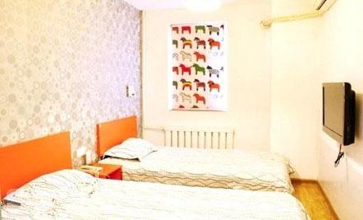 фото отеля Pod Inn Xian Beiguan Daminggong