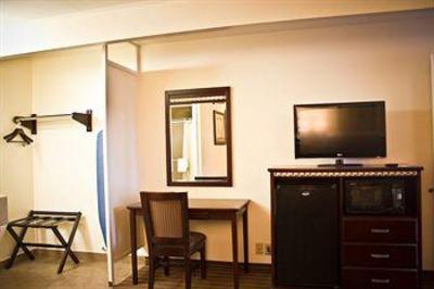 фото отеля Whispering Palms Inn