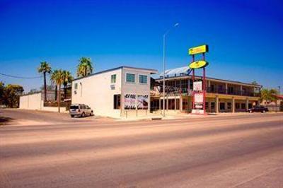 фото отеля Whispering Palms Inn