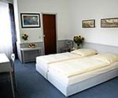 фото отеля Hotel Baseler Hof Mannheim