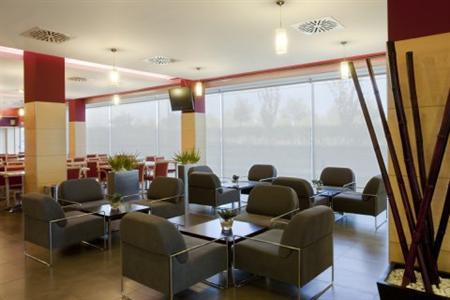 фото отеля Holiday Inn Express Madrid Getafe