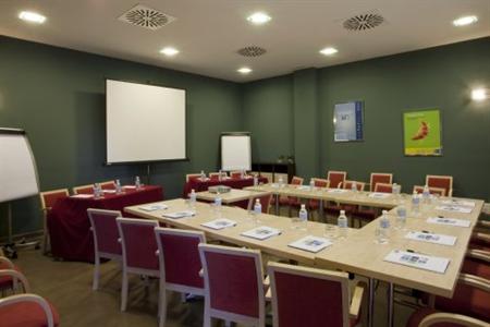 фото отеля Holiday Inn Express Madrid Getafe