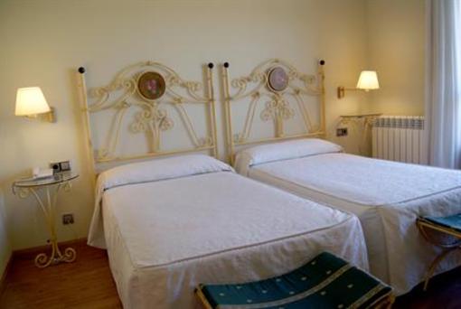 фото отеля Manrique de Lara Hotel San Leonardo de Yague