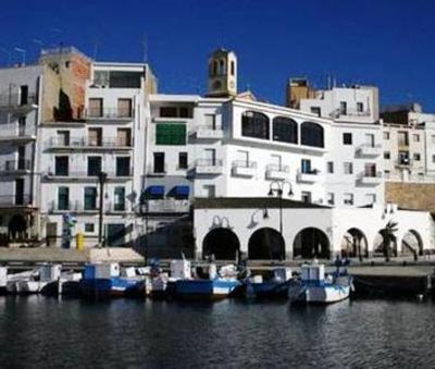 фото отеля Apartamentos Marina Sant Jordi L'Ametlla de Mar