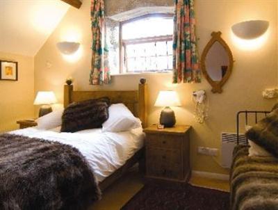 фото отеля YHA Hartington Hall