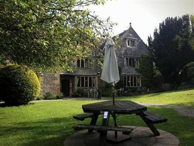 фото отеля YHA Hartington Hall
