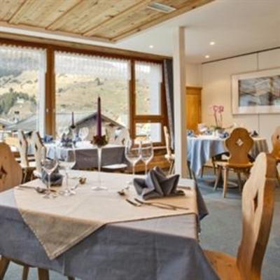 фото отеля Familienhotel Alpina