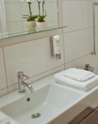 фото отеля Familienhotel Alpina