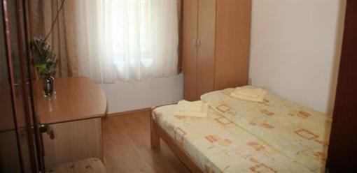 фото отеля Guest Accommodation Zone