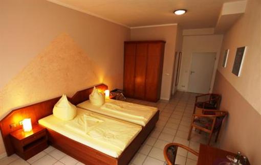 фото отеля Bistro-Hotel Nahetal