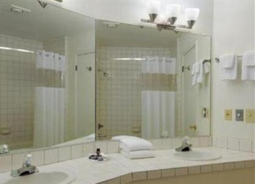 фото отеля Willows Travelodge
