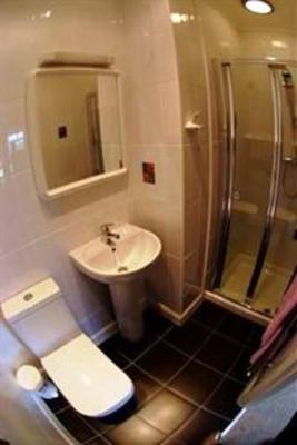 фото отеля Elmcroft Guest House Epping