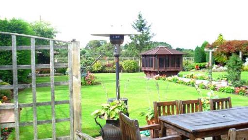 фото отеля Elmcroft Guest House Epping