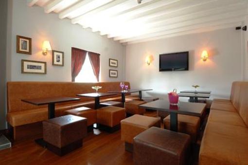 фото отеля The Dog & Gun Country Inn
