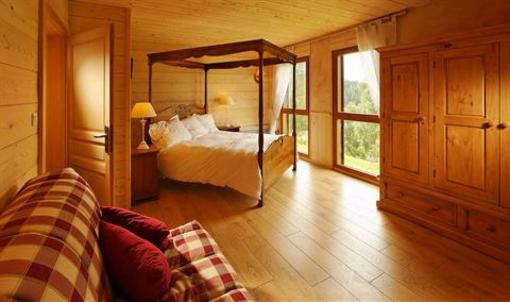 фото отеля Le Chalet de la Pinede