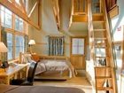 фото отеля Sleeping Lady Mountain Resort