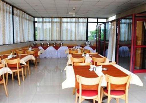 фото отеля Swan Inn Hotel