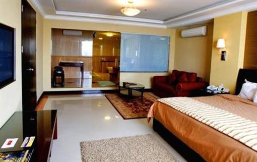 фото отеля Grage Hotel Cirebon