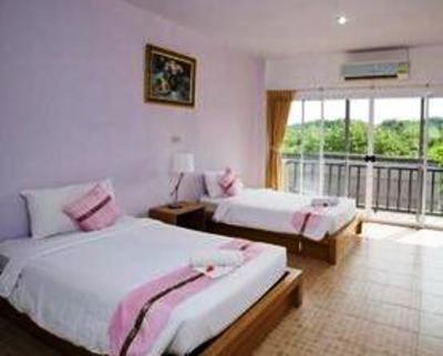 фото отеля Phukaew Resort and Adventure Park